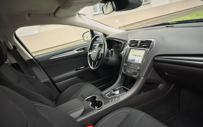 Ford Mondeo cena 79900 przebieg: 117000, rok produkcji 2019 z Płock małe 781